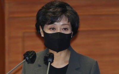 교육부 업무보고, 하루 전 돌연 취소…"尹 휴가 다녀온 뒤로"