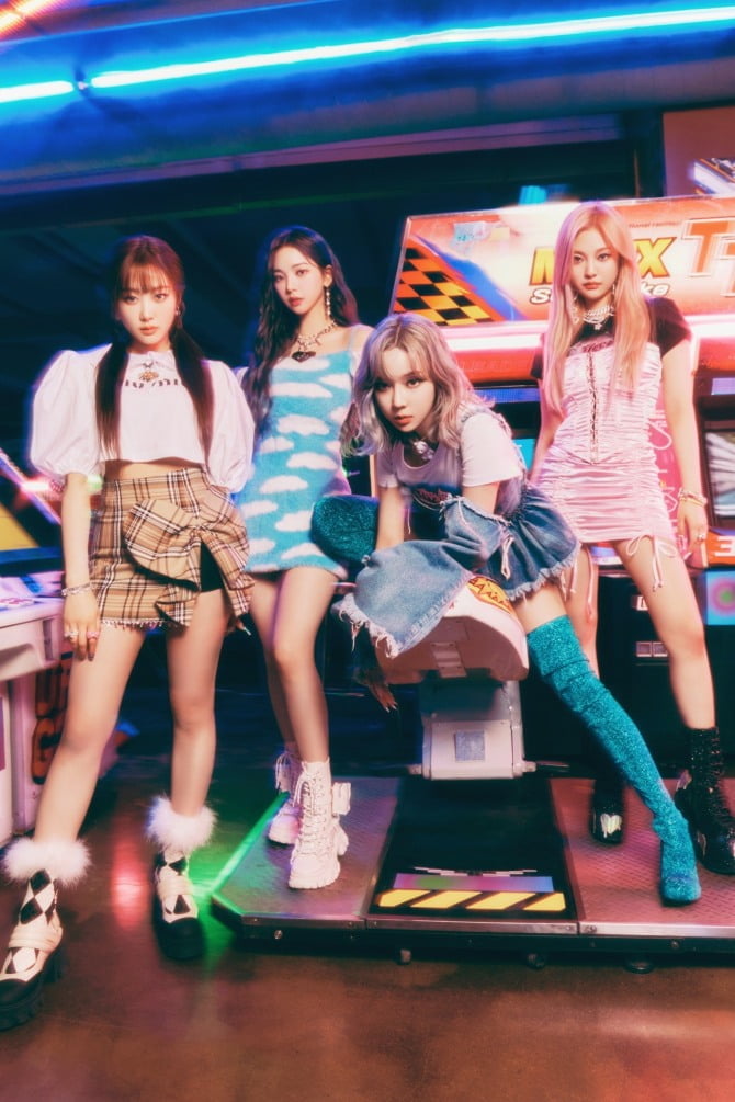 에스파 ‘Girls’, 美 빌보드 7개 차트 2주 연속 진입…글로벌 인기 입증