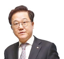 강석훈 "비상경제 대응체제로 은행 리스크 관리"