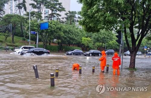 나흘새 평균 270㎜ 집중호우…경기 곳곳 피해 속출