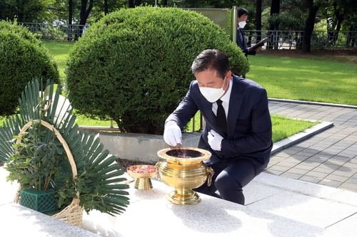 [고침] 지방(신영재 홍천군수 "철도 시대 밑그림과 미래전…)