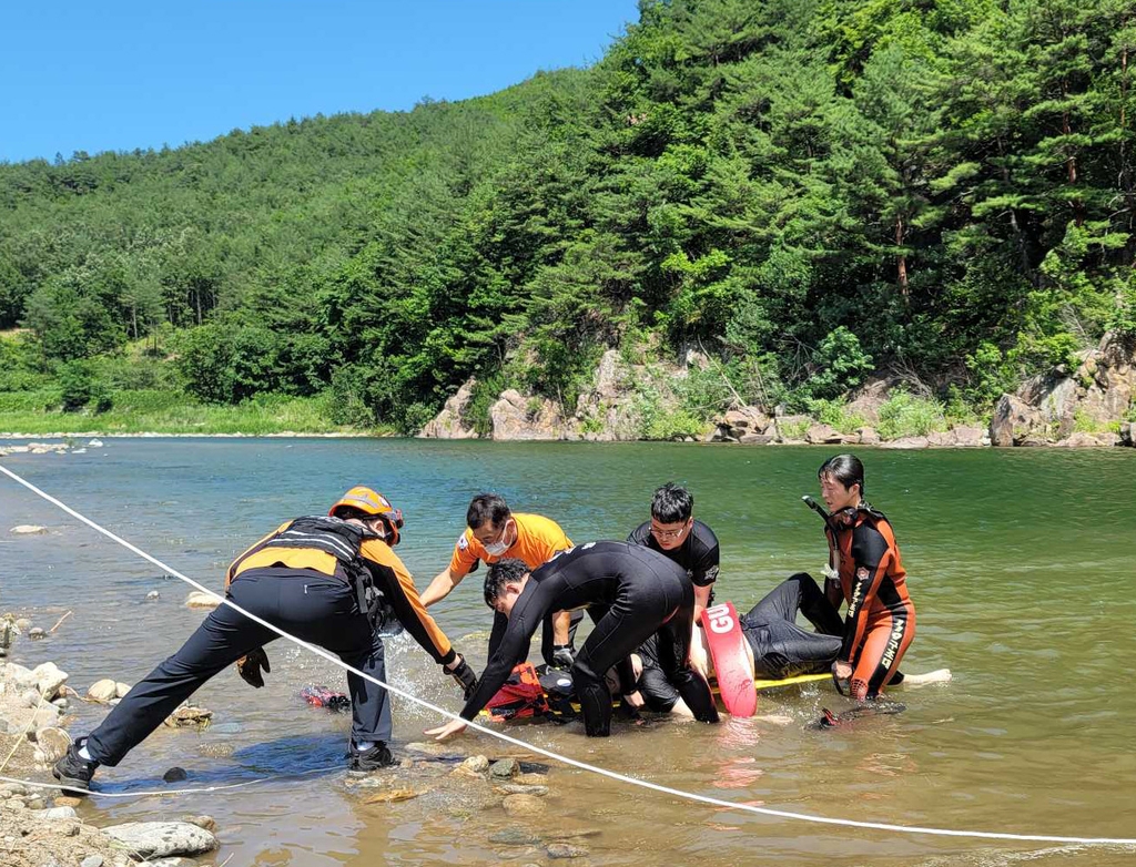 강원 산·계곡서 주말 관광객 안전사고 잇따라(종합)