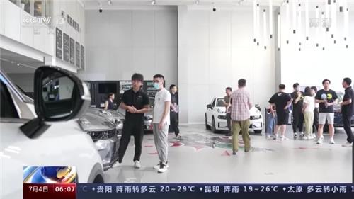 중국 자동차 취득세 감면 첫 달 판매량 37% 증가