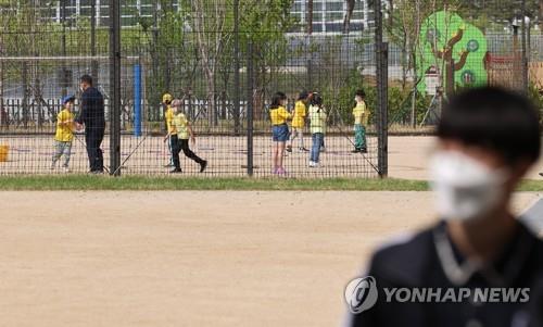 다시 확산하는 코로나19…충북 학교 방역관리 '긴장'