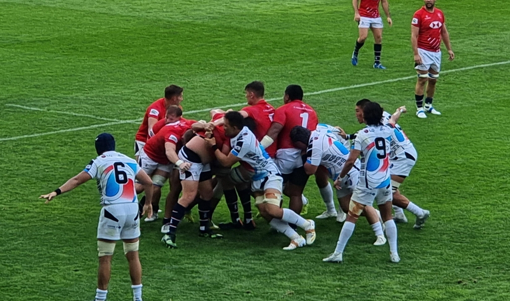 A equipe coreana de rugby de 15 jogadores perdeu o primeiro lugar nas finais dos campeonatos de Hong Kong e da Ásia
