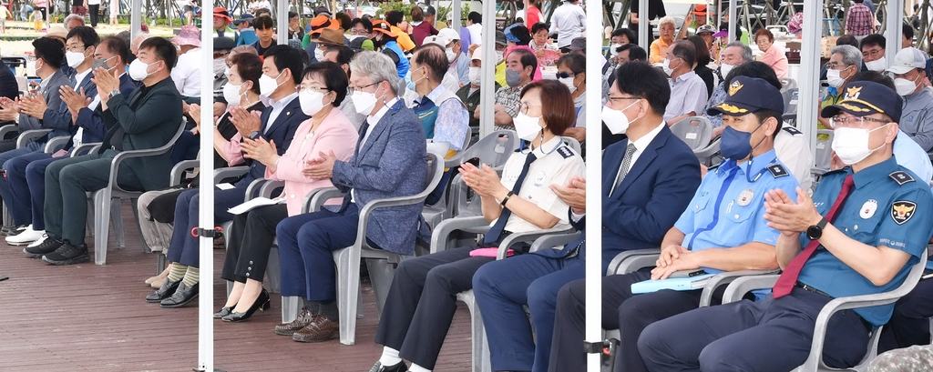 삼척 9개 해수욕장 개장…내달 21일까지 운영