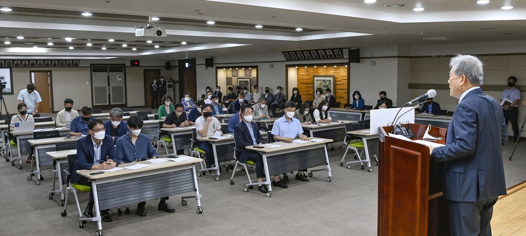 원주 간현관광지·댄싱카니발축제 등 전 시장 사업 재검토하나