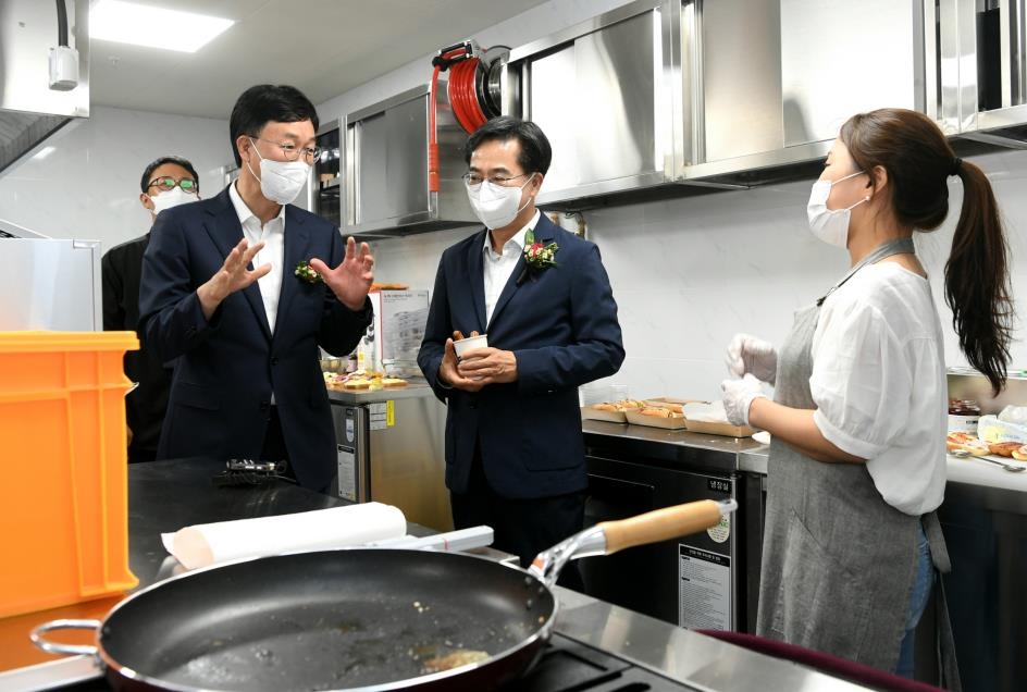 '경기 청년푸드 창업허브' 1호점 안산에 개장…외식창업 컨설팅