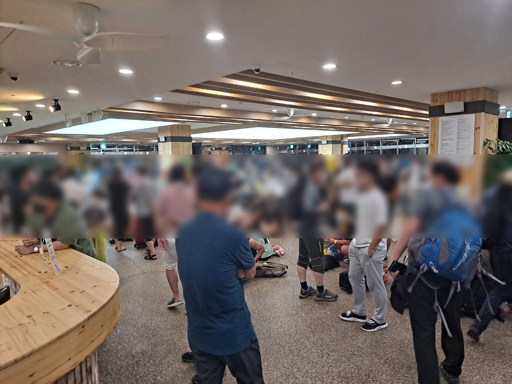 부산발 제주행 여객선, 고장으로 결항…승객 300여명 발동동