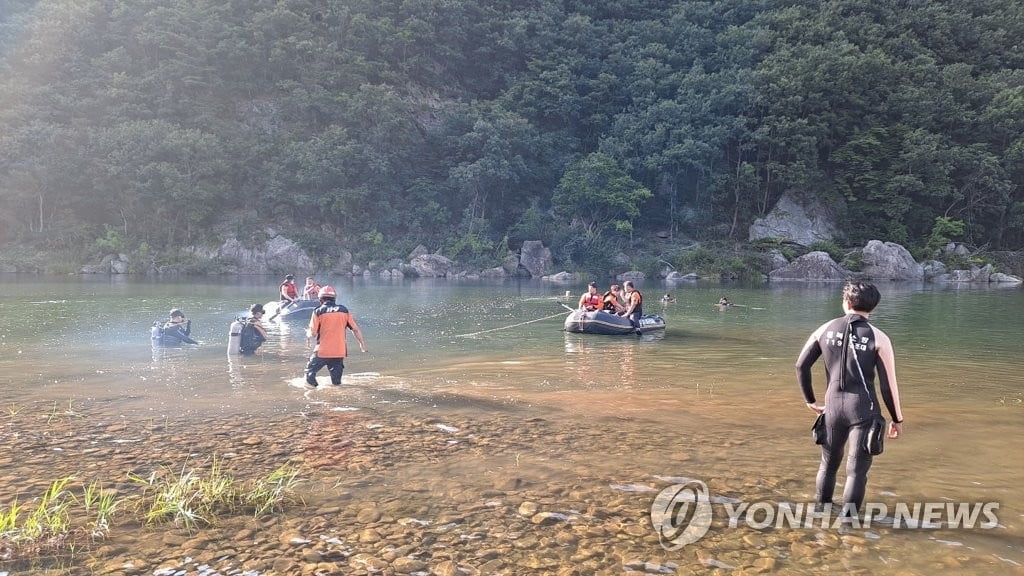 '일가족 3명 사망사고', 물에 빠진 막내 구하려다 참변