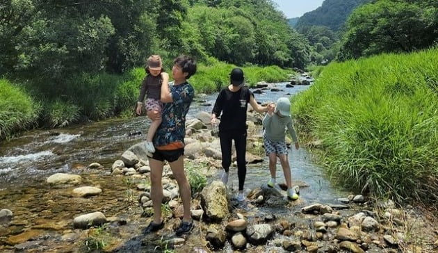 '장윤정♥' 도경완, 이른 휴가 즐겼더니 자동 다이어트 "살 빠져 오긴 처음"[TEN★]