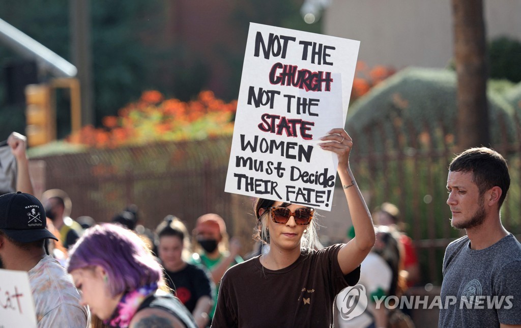 미 연방법원, '수정란도 사람' 애리조나주 법률에 제동