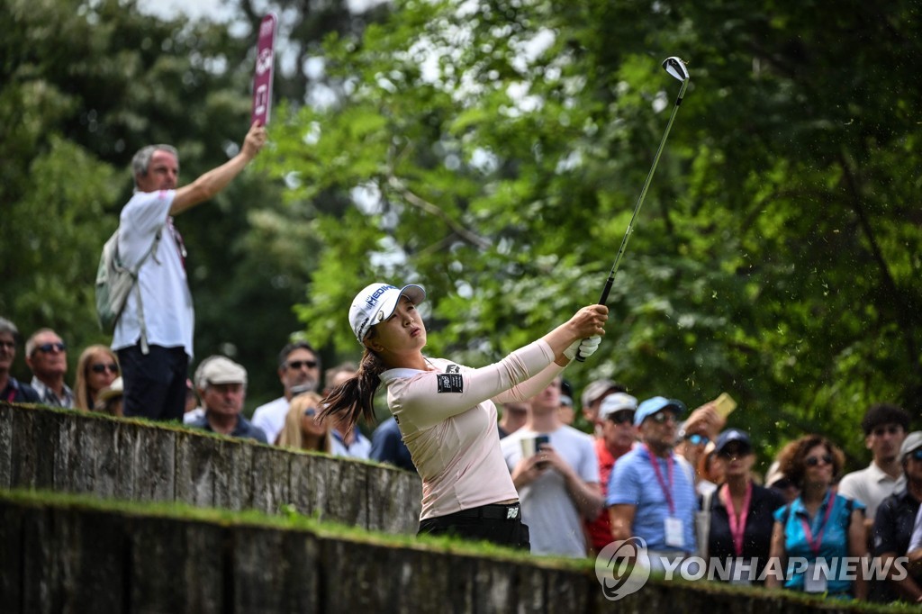 유소연, 에비앙 챔피언십 3R 2타 차 2위…선두는 헨더슨