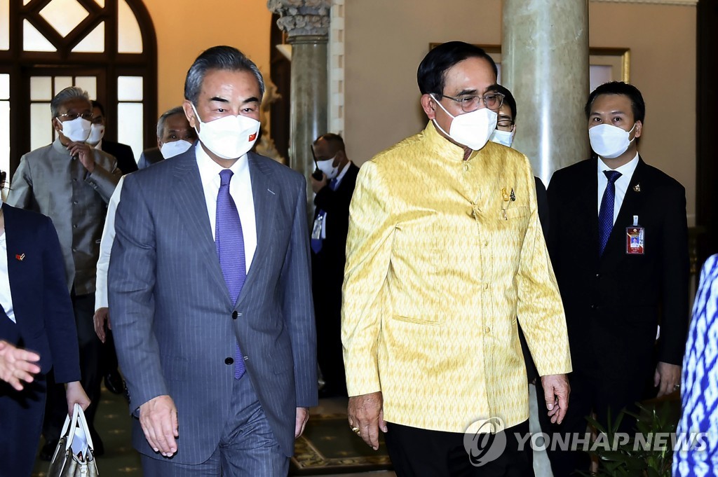 동남아 영향력 확대 노리는 미중…태국·필리핀에 '구애' 경쟁(종합)