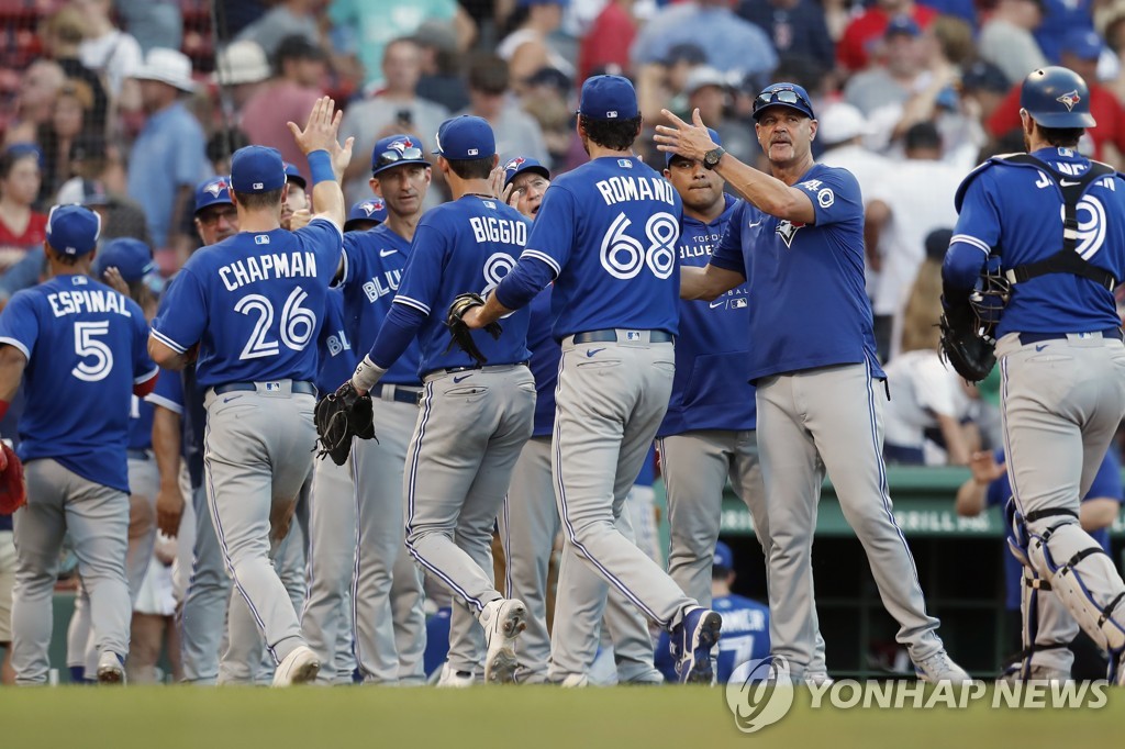 감독 경질한 MLB 토론토, 5연승 휘파람…달라진 팀 분위기