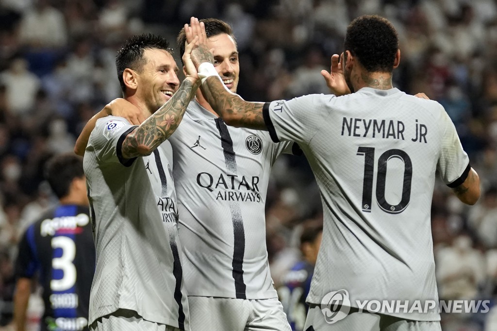 '네이마르 2골' PSG, 감바 오사카에 6-2 완승…일본투어 3연승