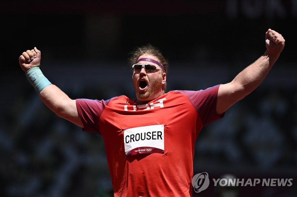 포환던지기 챔피언 크라우저의 할아버지는 '한국전쟁 참전 용사'