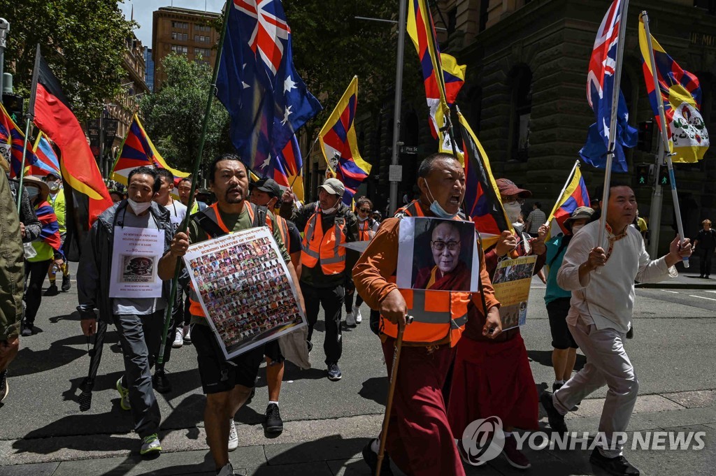 주변국에 무역 보복 일삼는 中…미국에 똑같이 당한다