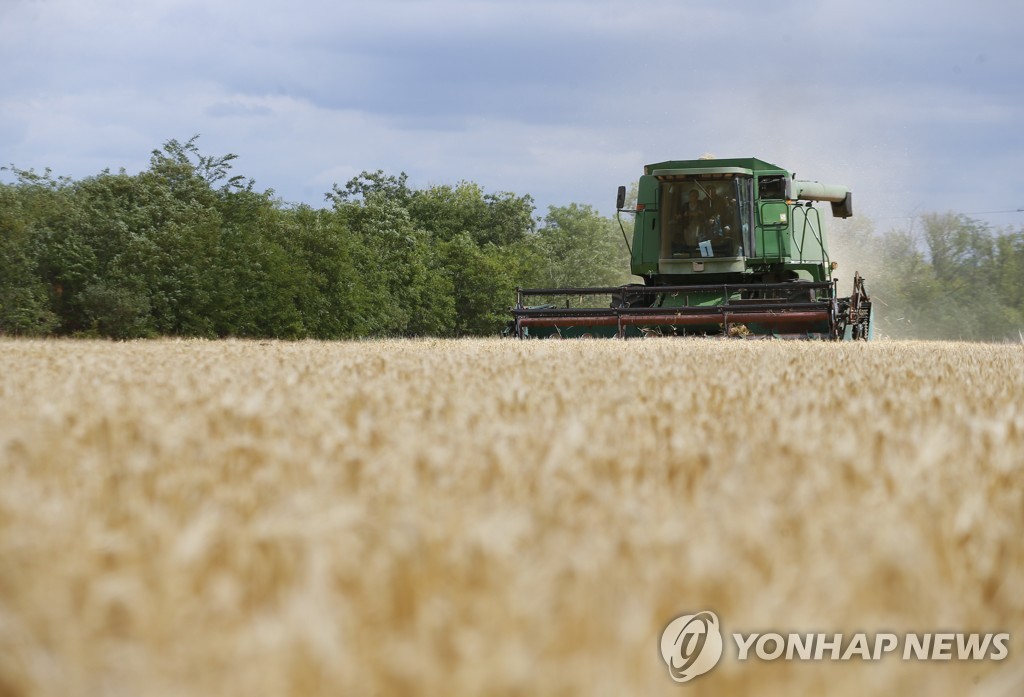 우크라 곡물수출 선박보험 출시…650억원까지 보장