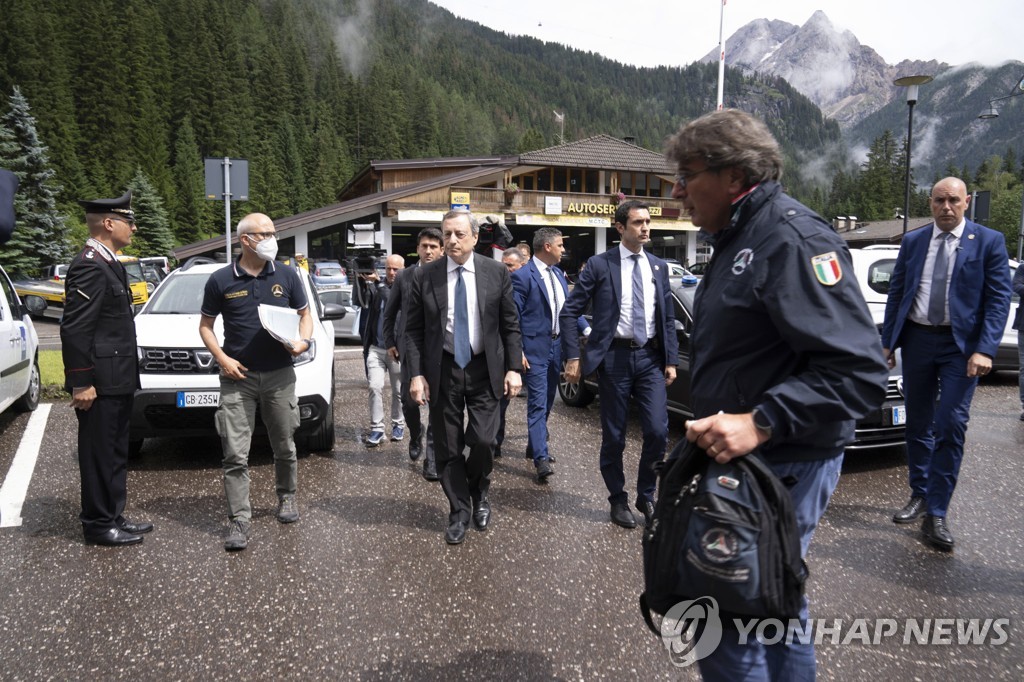 이탈리아 총리 "돌로미티 빙하 붕괴 참사 원인은 기후변화"