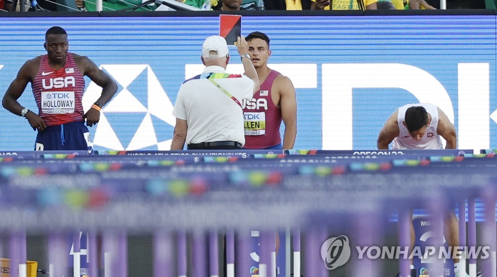 [세계육상] 홀러웨이, 110ｍ허들 2연패…파치먼트 기권·앨런 실격