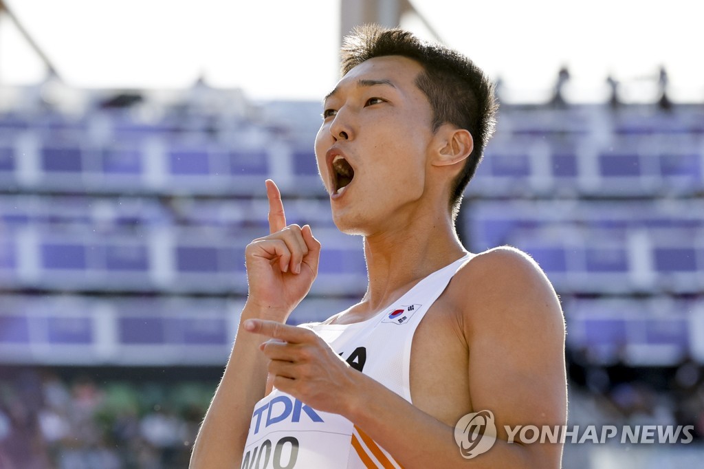 우상혁, 한국 육상 첫 세계선수권 은메달 쾌거…바심은 3연패