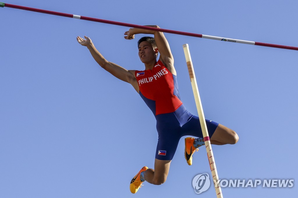 [세계육상] '우상혁 은메달' 앞세운 한국 육상, 역대 최고 '공동 33위'