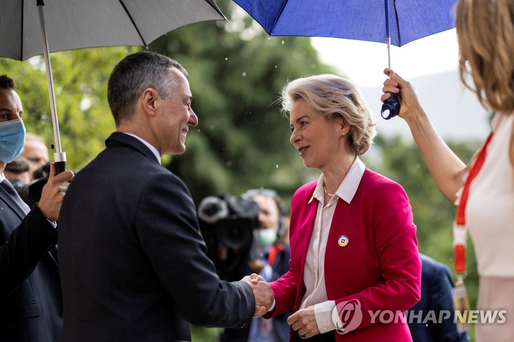 한국 등 38개국 스위스서 우크라 재건회의…"1천300조원 필요"