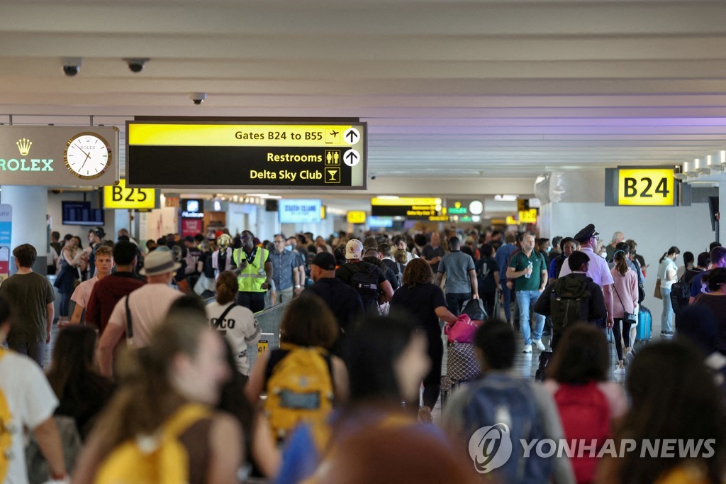 美항공사, 코로나 이후 첫 흑자 전환…"3분기에도 호조 예상"