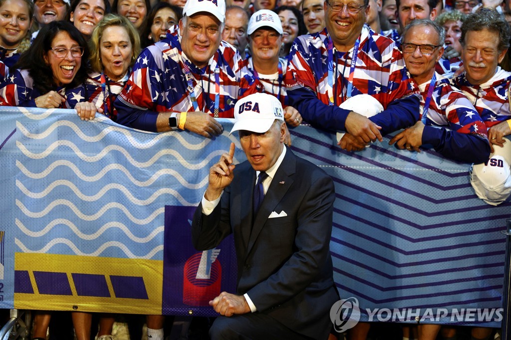 "바이든 지지율 역대 최저…오바마는 물론 트럼프보다도 낮아"