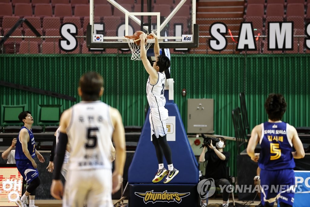 KBL '최고의 창'에서 대표팀 '전방위 수비수'로…송교창의 변신