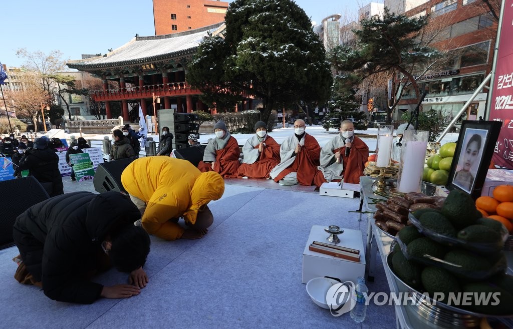 이주노동자 입국 확대…"열악한 숙소 등 고질적 문제 해결해야"