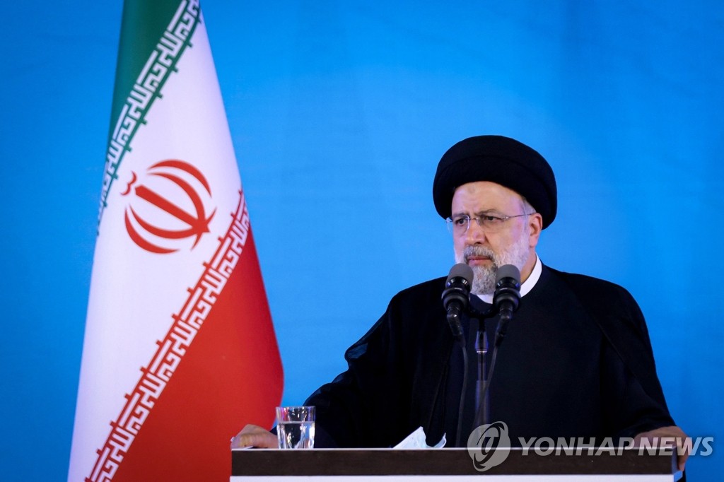 시진핑, 이란 대통령과 통화 '美 배제 중동 독자노선' 강조