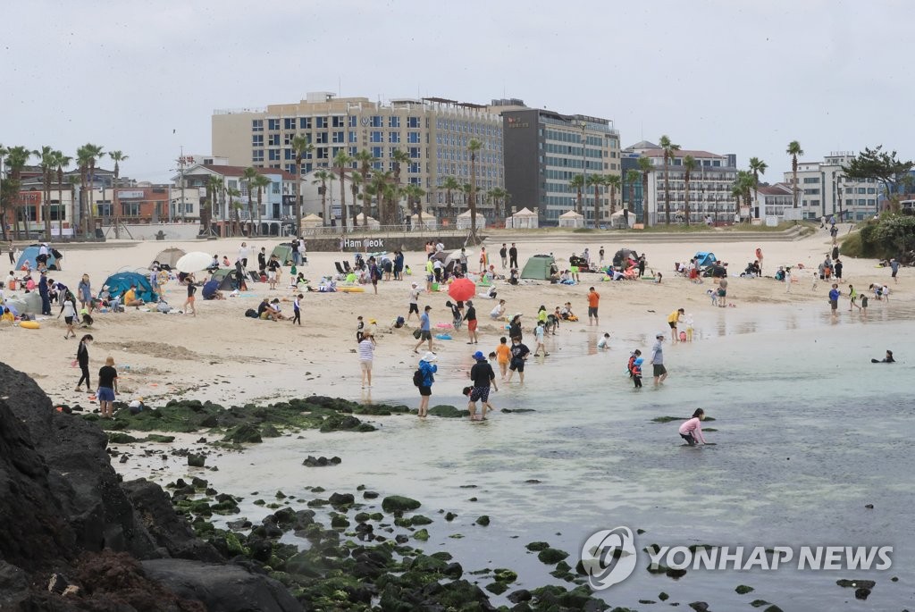 치솟는 비행기·렌터카 가격에…제주도 '선박+자차' 여행 인기