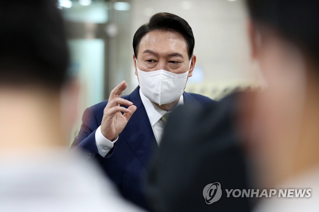 與일각 '메시지 관리' 우려 전달…尹은 도어스테핑 지속 방침