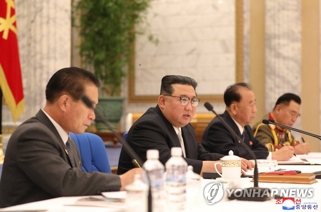 "전술핵 재배치하면 북에 '제한된 대응' 나쁜 신호줄 수도"