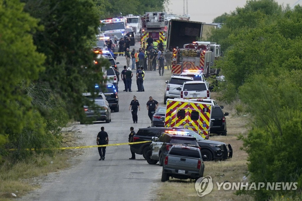 "美 트레일러 밀입국 참사 운전자 체내에서 마약 검출"