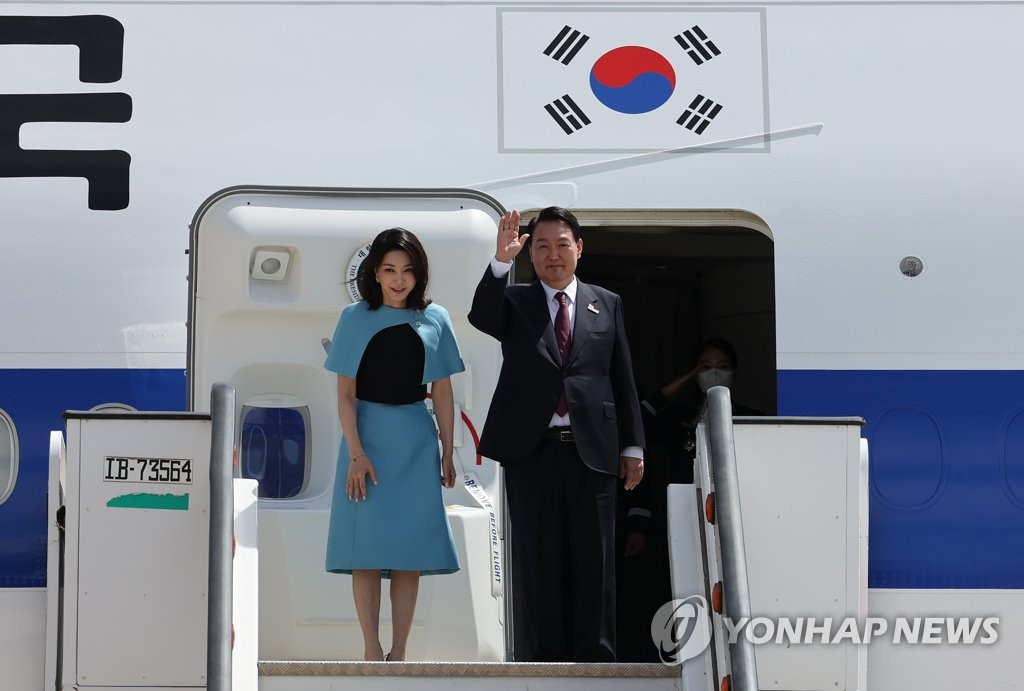 귀국한 尹, 장관 임명·경찰청장 사표·이준석 등 현안 산적