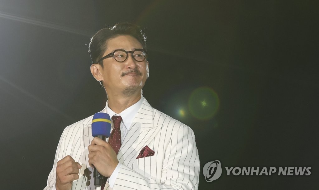 박용택 "우승 반지 대신 여러분 사랑을 끼고 은퇴합니다"