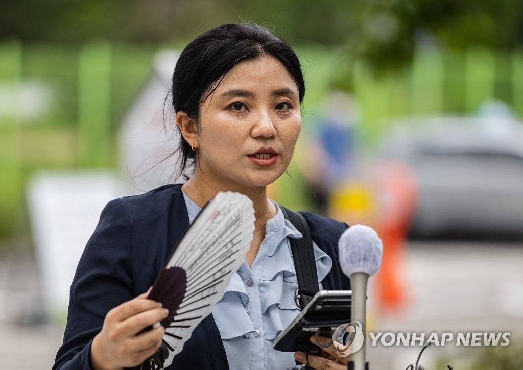 '이준석 성상납' 의혹 기업인 "이 대표가 준 박근혜 시계 보관"