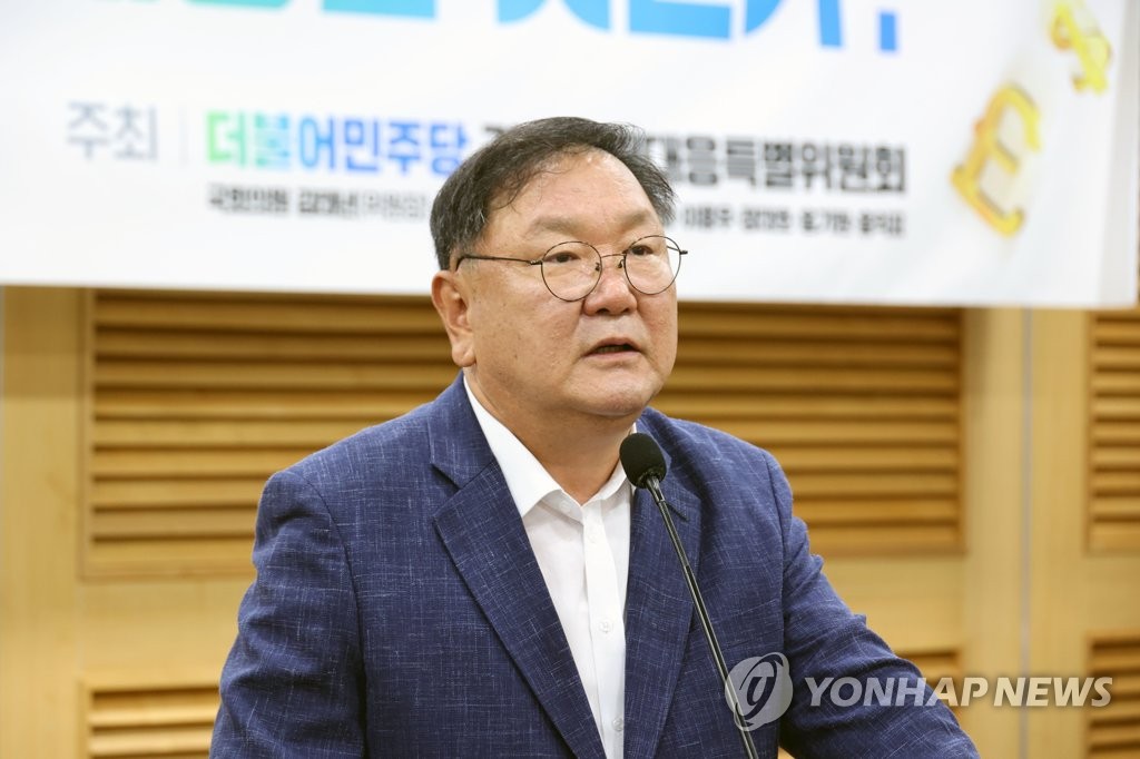 민주 경제특위 "尹정부 친원전 주장, 시대역행…MB정부 보는듯"