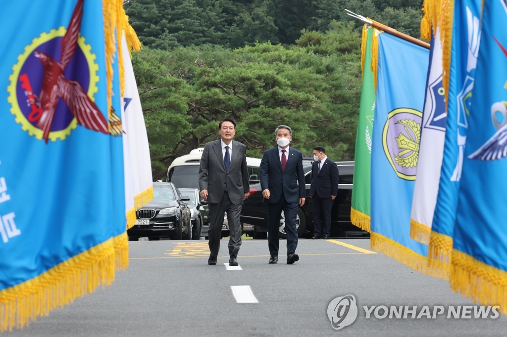 '나홀로 관사거주' 야전 장성급 지휘관에 부사관·운전병 지원