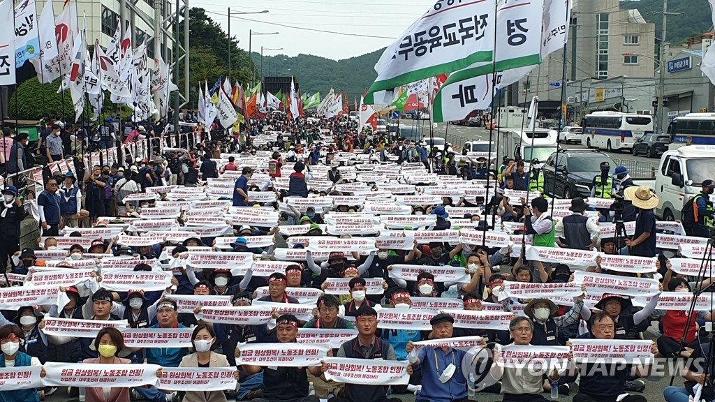 대우조선 공권력 투입 시사…노동계 "겁박하고 굴종 강요하나"(종합)