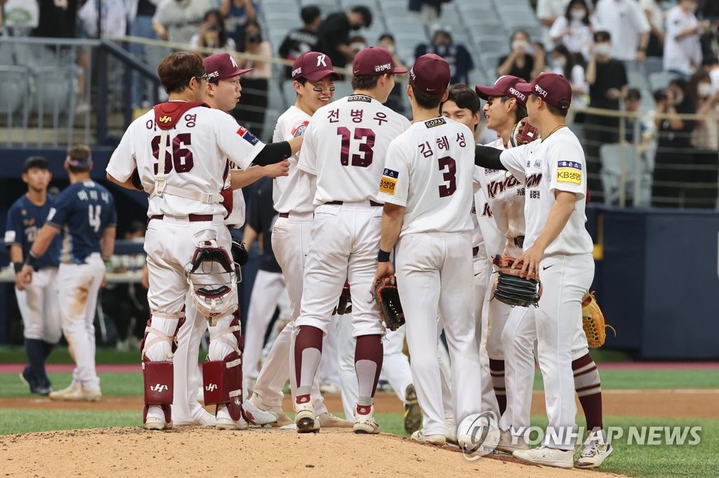 승률 6할대 3강 초강세…프로야구 순위, 3년 전과 '닮은꼴'