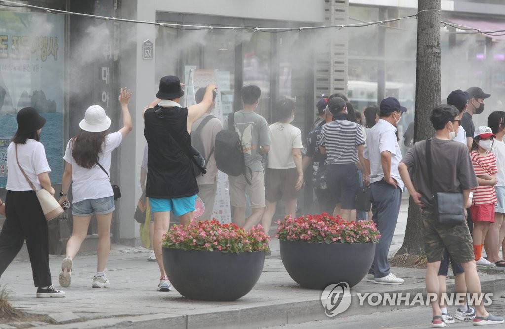 부산·울산·경남 오전 가끔 비…오후 무더위