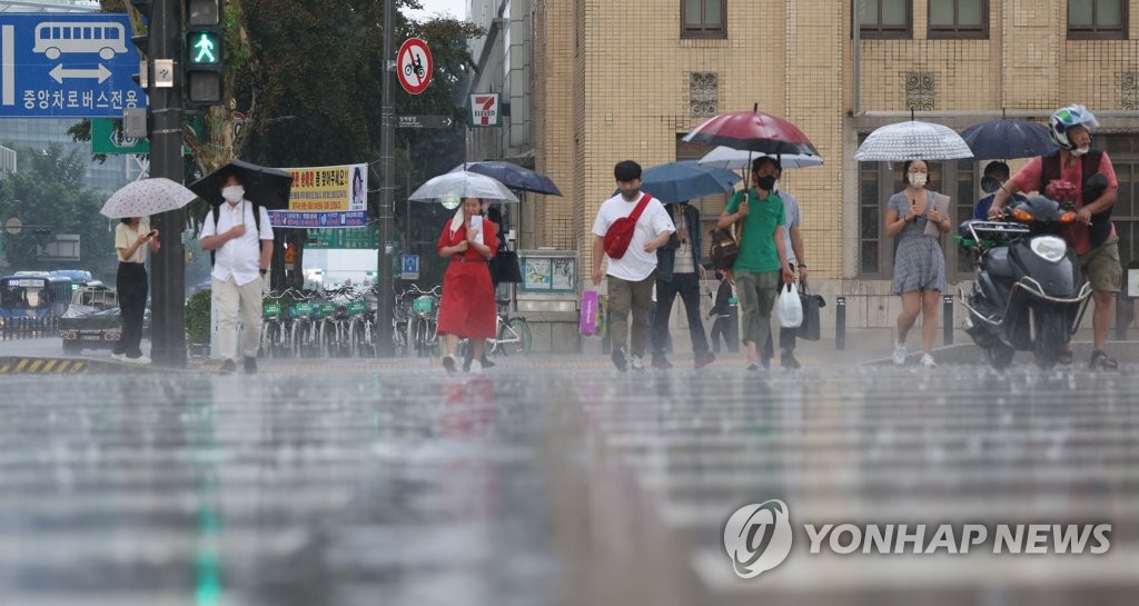 [날씨] 무더위에 열대야 계속…곳곳 소나기·비 소식