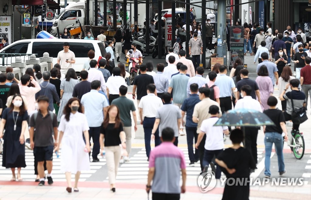 과학방역 내세운 정부…"사회경제적 편익 고려해 자율책임 방역"