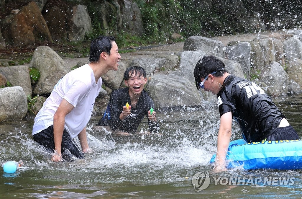 내일 충북·남부지방 한낮 체감온도 33~35도…다시 폭염