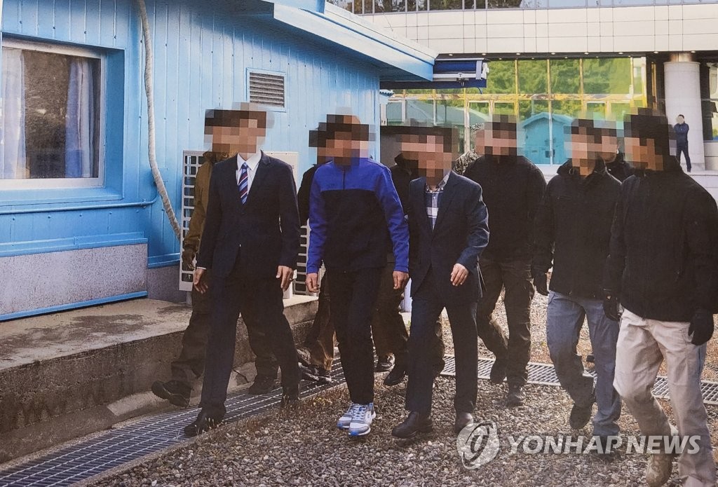 "어민 2명 증언 불일치…북송직후 처형" 野 "진술 일치" 반박(종합)