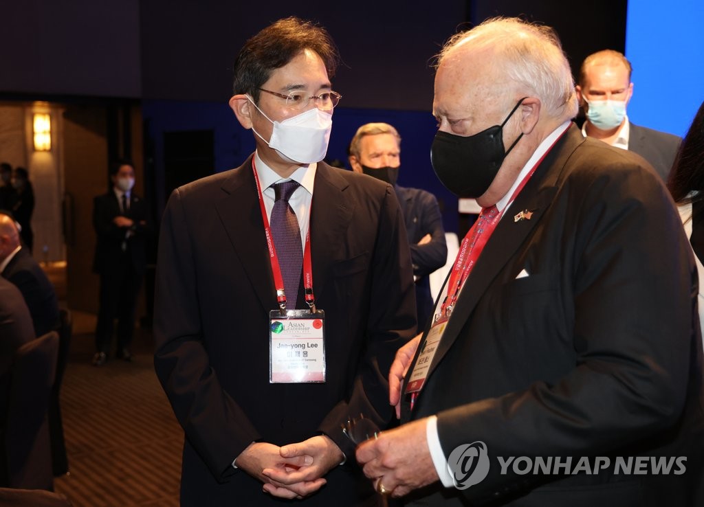 Ministry of Justice, 'Liberation Day special envoy' begins preparatory preparations...  Can Lee Myung-bak and Lee Jae-yong be pardoned?